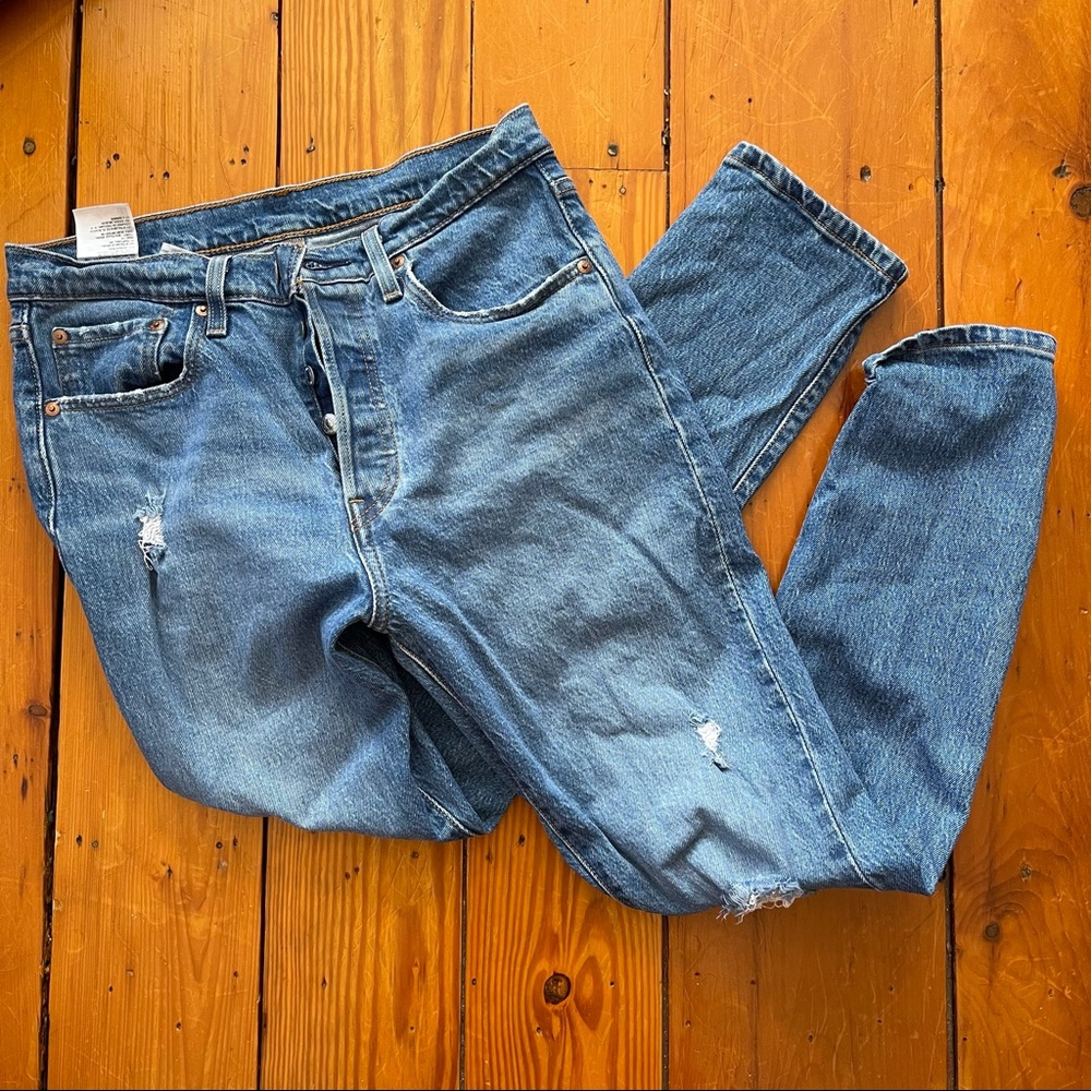 Levi’s 501 Skinny Distressed Jeans in Medium Wash
